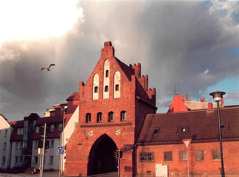 Ferienwohnungen Buetow Wismar Exterior photo